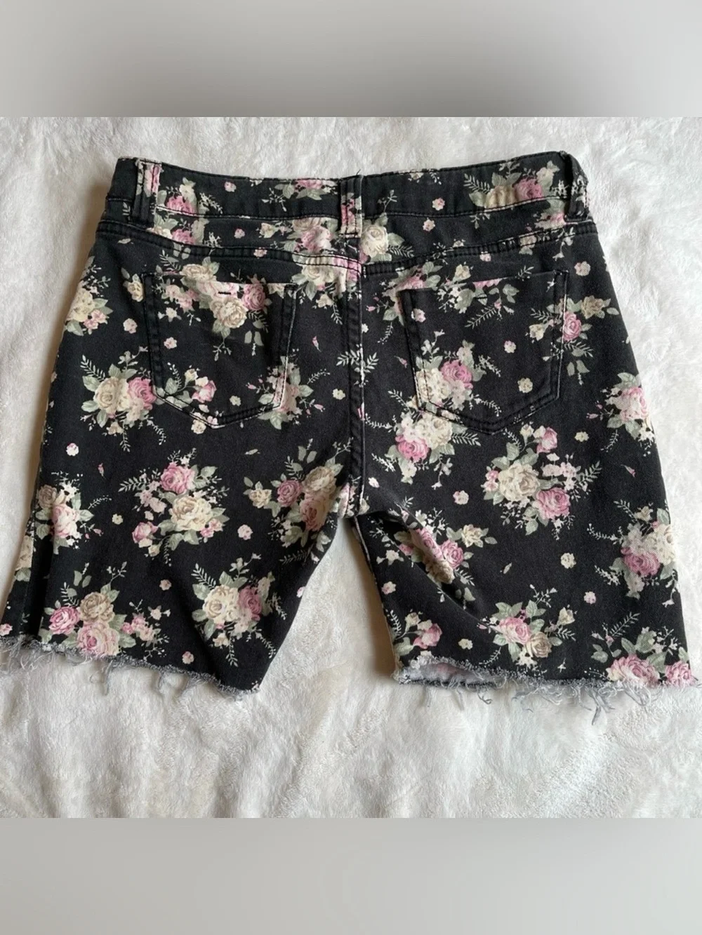 Grunge Fairy Whimsygoth Floral Cutoff Shorts Jalate Black Pink Rose Denim 7